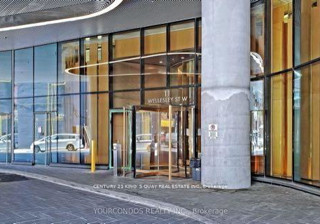11-wellesley-street-w-toronto-ontario-c12960574