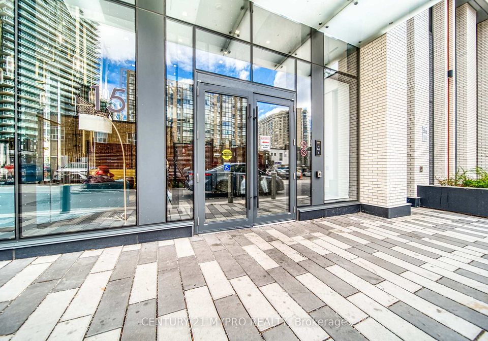 15-holmes-avenue-north-york-ontario-c12960704