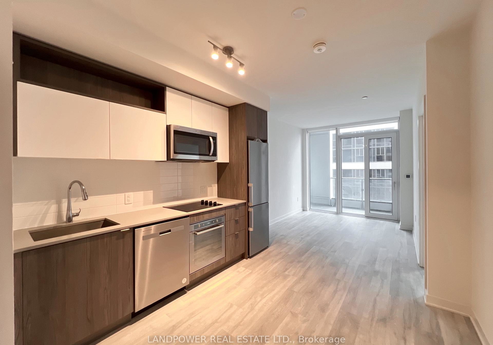 60-princess-street-toronto-ontario-c12960778