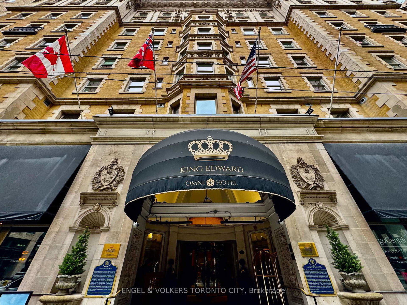 22-leader-lane-toronto-ontario-c12960916