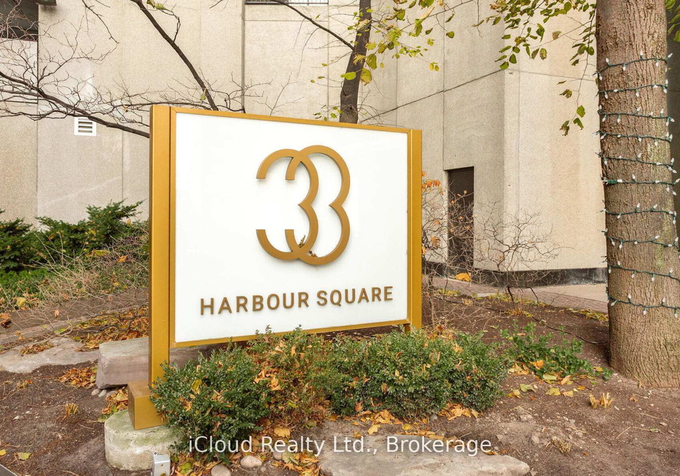 33-harbour-square-toronto-ontario-c12960940