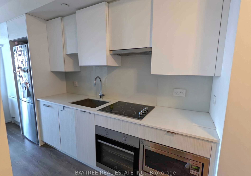 99-broadway-avenue-toronto-ontario-c12961336
