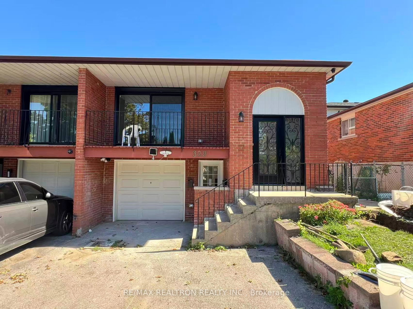 329-cherokee-boulevard-north-york-ontario-c12961338