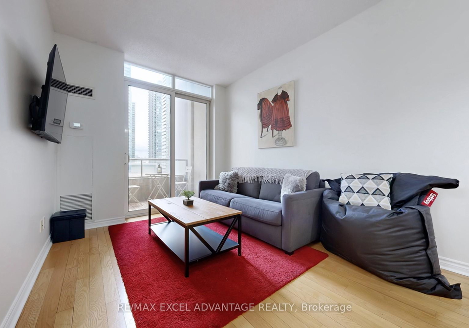 250-wellington-street-w-toronto-ontario-c12961678