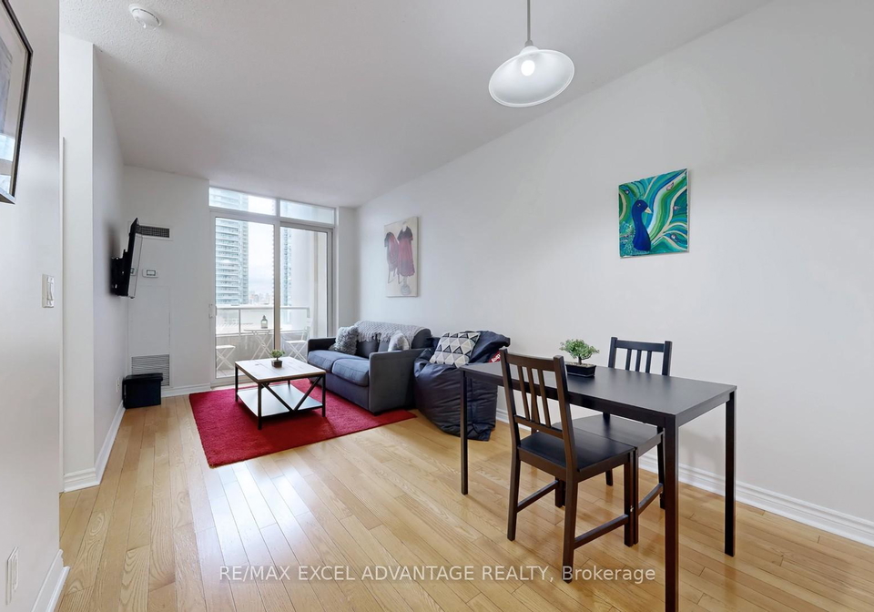 250-wellington-street-w-toronto-ontario-c12961678