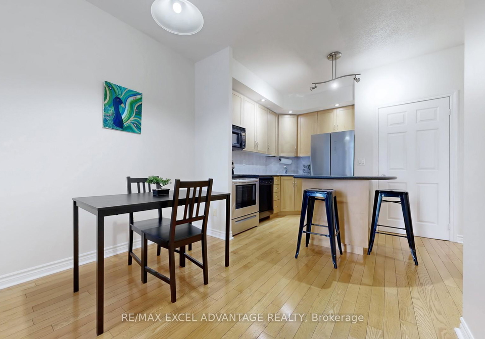 250-wellington-street-w-toronto-ontario-c12961678