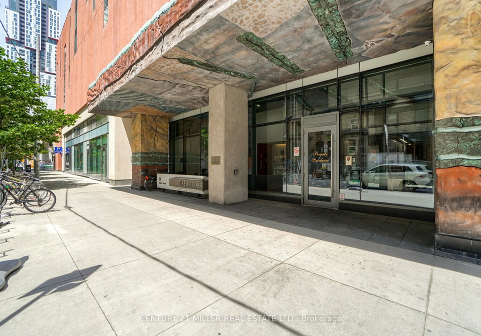 21-widmer-street-toronto-ontario-c12961864