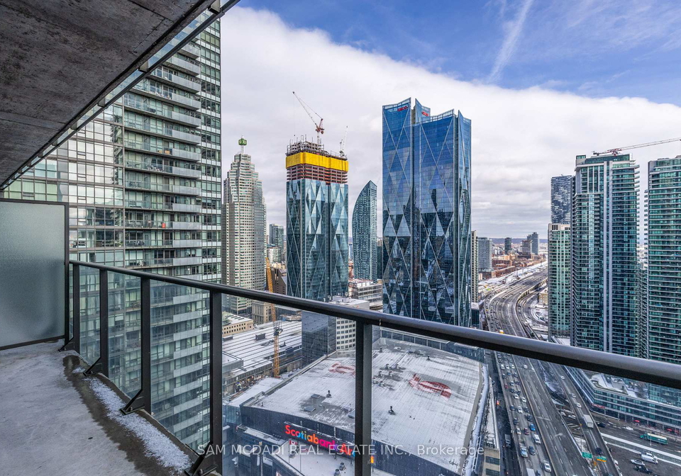 55-bremner-boulevard-toronto-ontario-c12961888