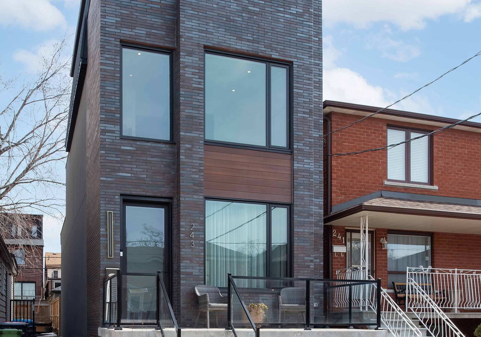 243-robina-avenue-toronto-ontario-c12961914