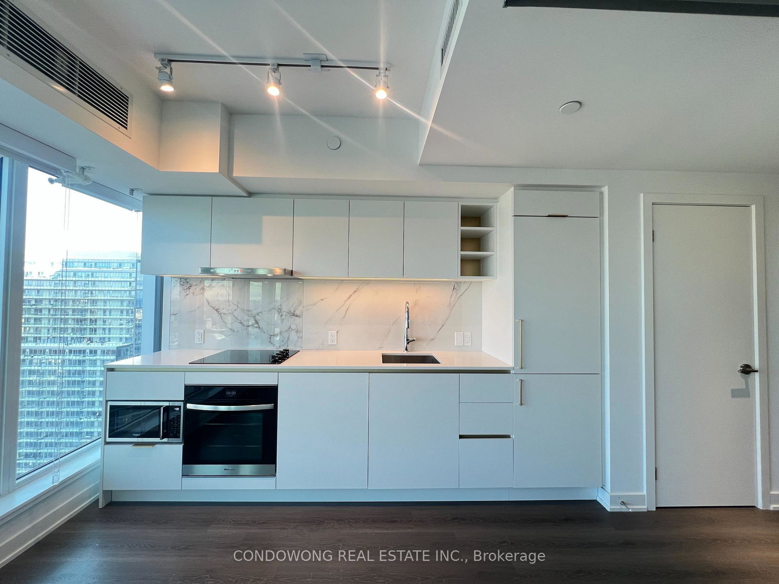 8-wellesley-street-w-toronto-ontario-c12962016