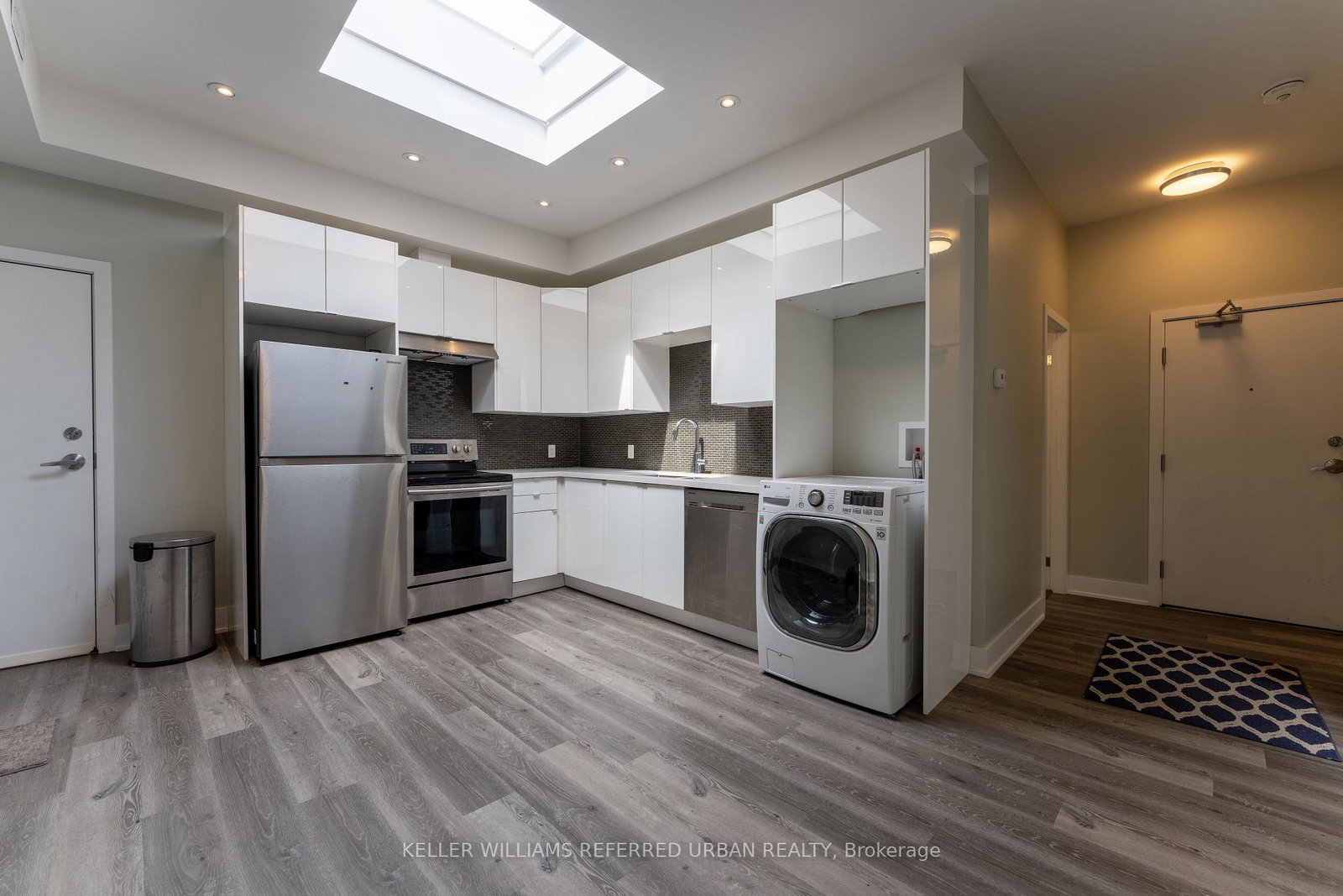 400-queen-street-w-toronto-ontario-c12962108