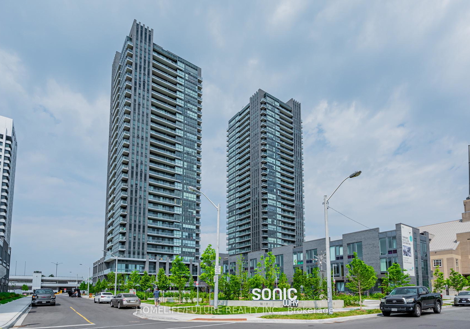 2-sonic-way-east-york-ontario-c12962188