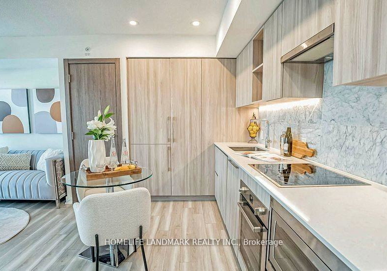 19-bathurst-street-toronto-ontario-c12962316