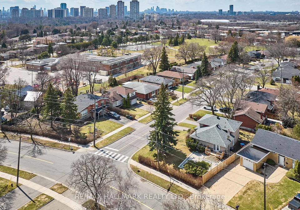 194-sloane-avenue-north-york-ontario-c12962442