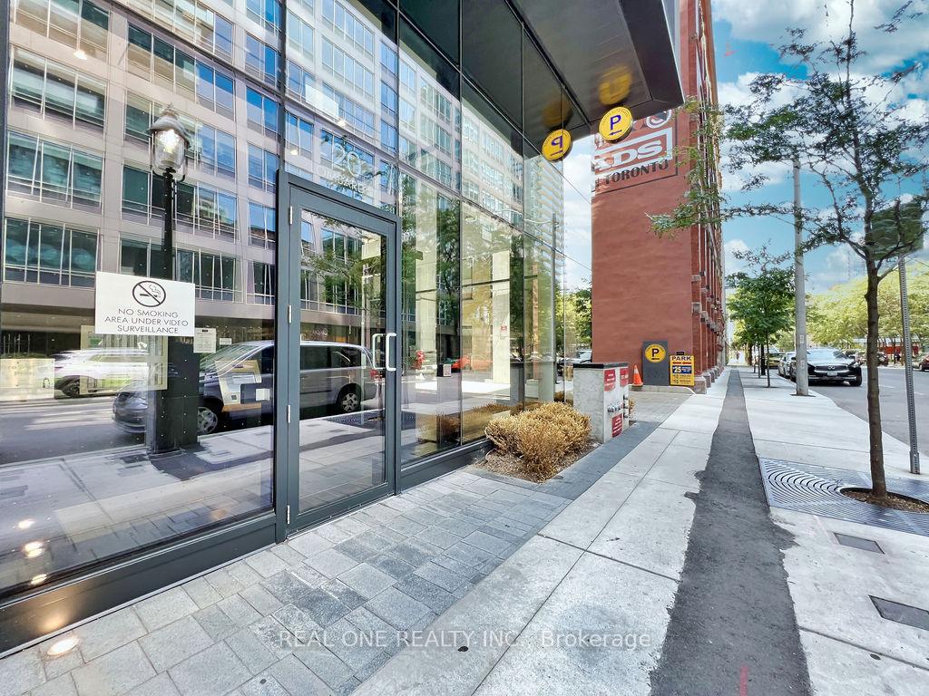 20-lombard-street-toronto-ontario-c12962602