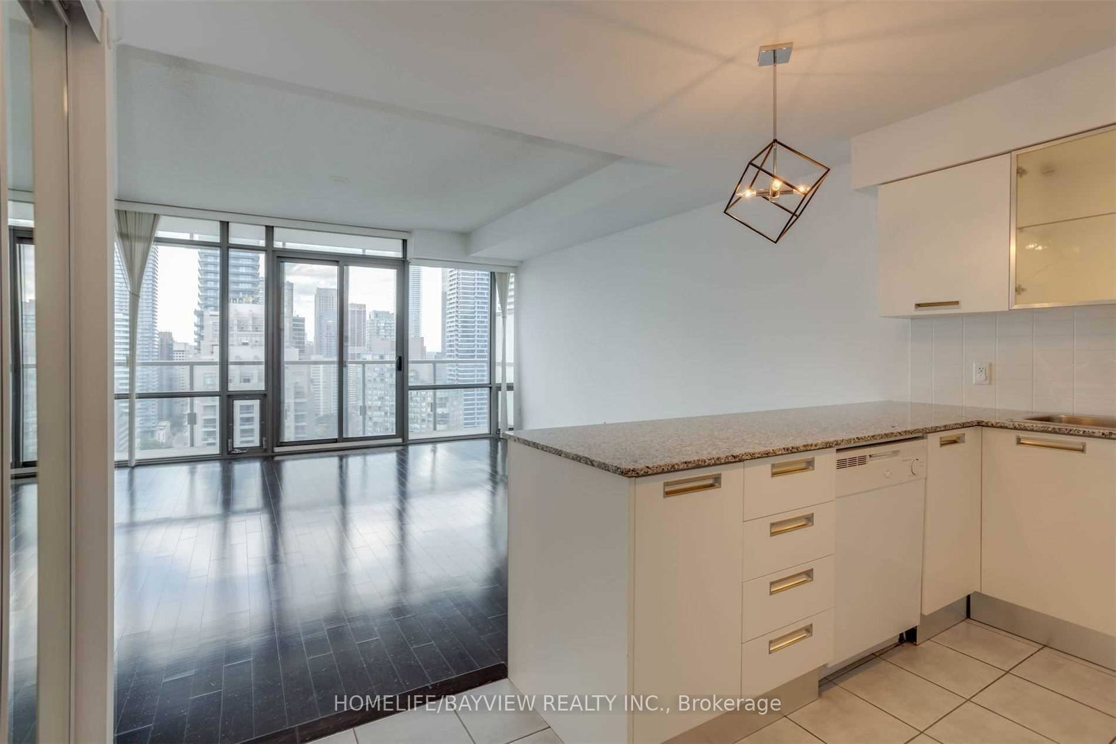 37-grosvenor-street-toronto-ontario-c12962626