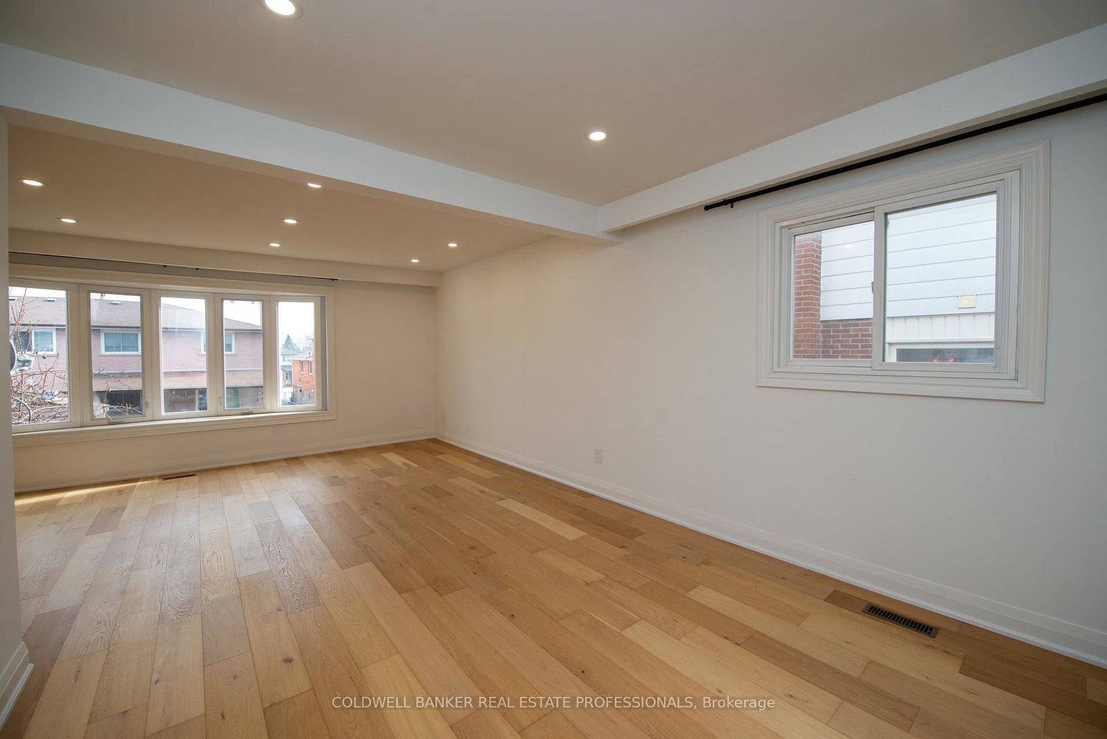 8-nootka-crescent-north-york-ontario-c12962986