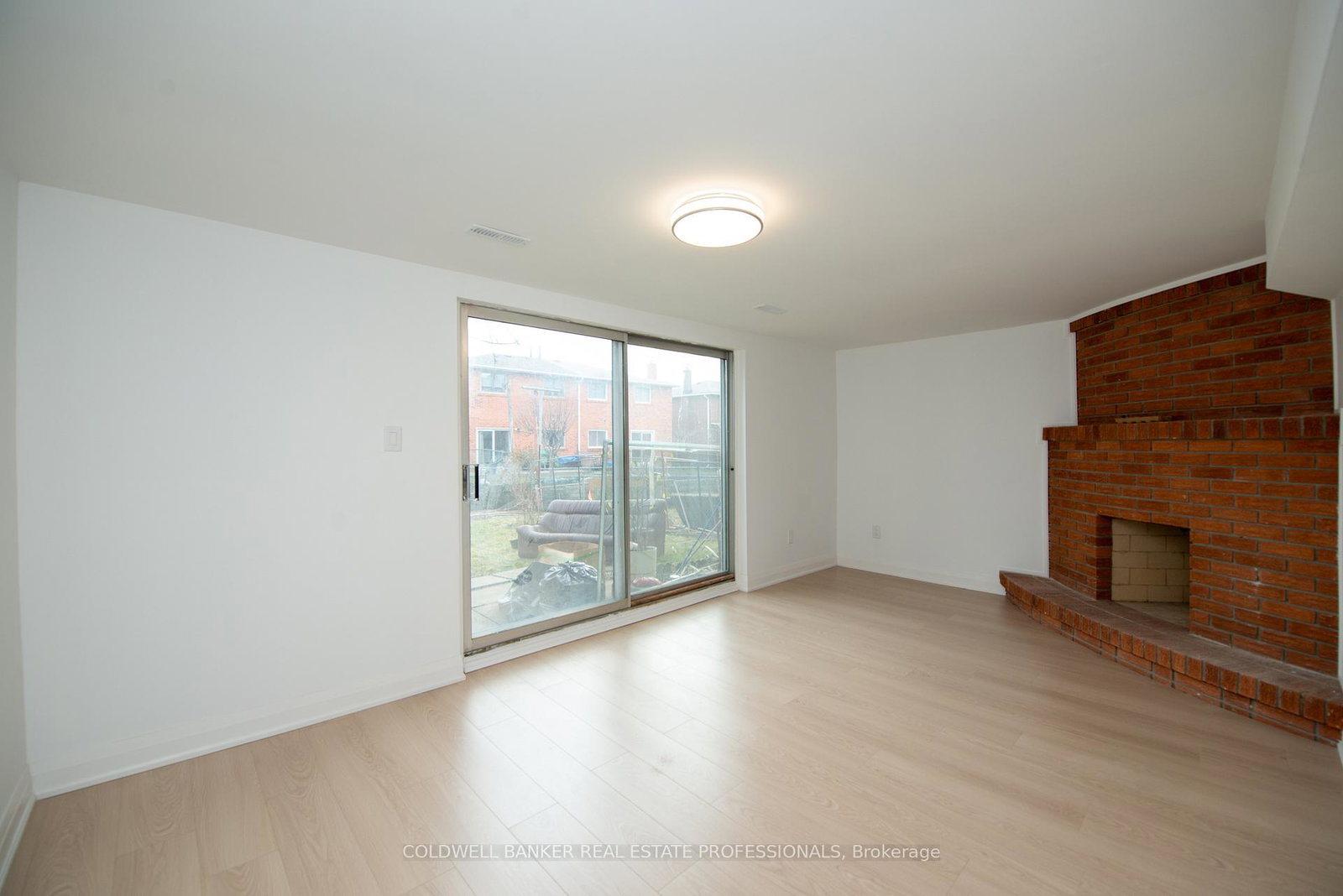 8-nootka-crescent-north-york-ontario-c12963068