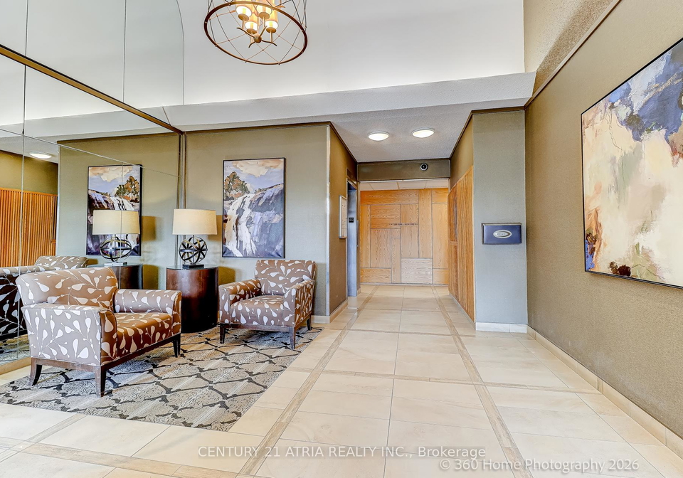 20-fashion-roseway-row-north-york-ontario-c12963248