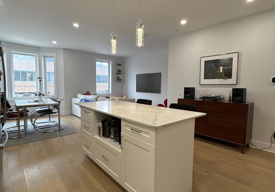 619-college-street-toronto-ontario-c12963770