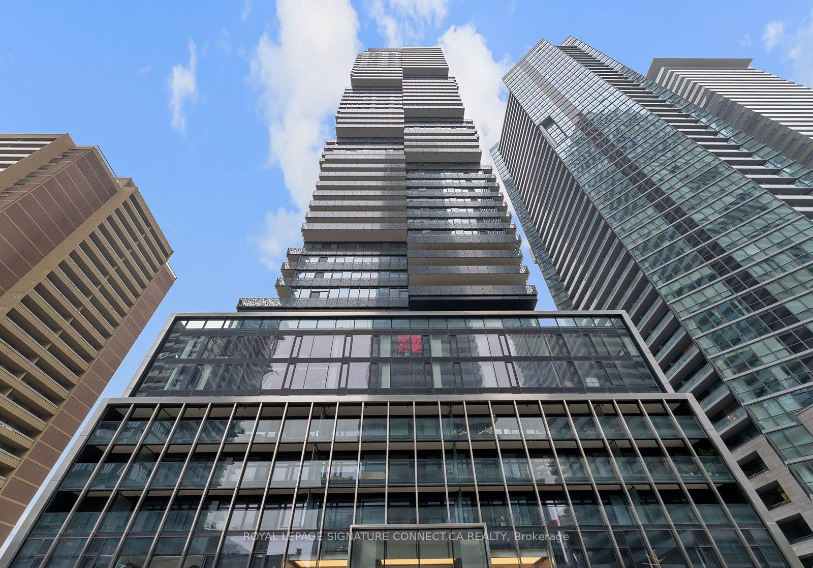 55-charles-street-e-toronto-ontario-c12963886
