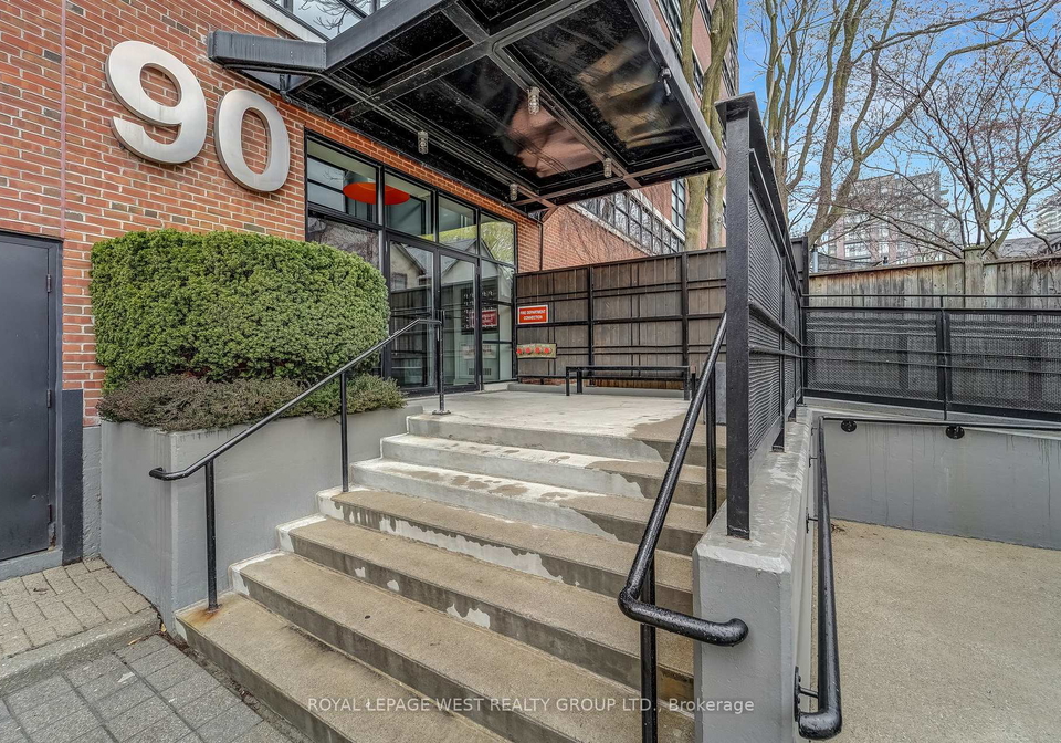 90-sumach-street-toronto-ontario-c12963930