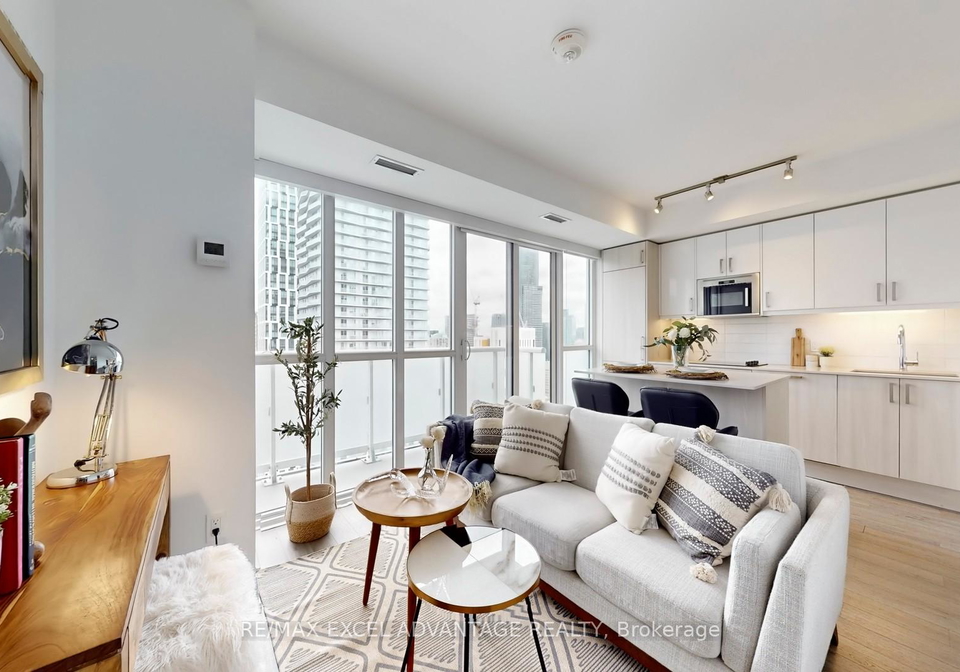 77-mutual-street-toronto-ontario-c12963960