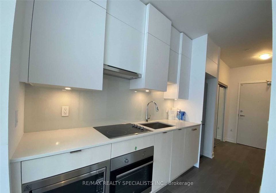 99-broadway-avenue-toronto-ontario-c12964170