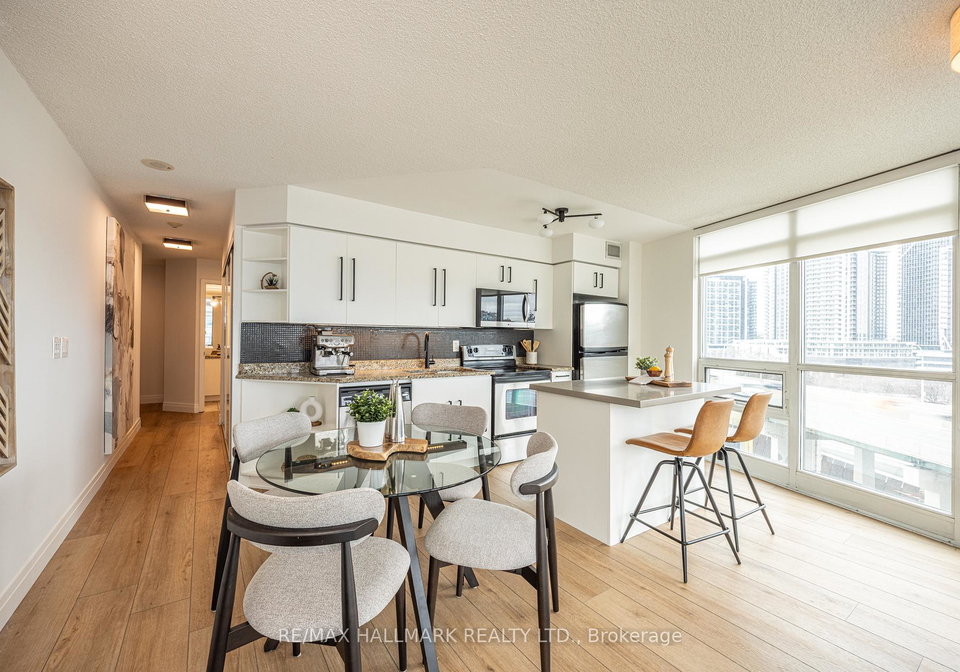 231-fort-york-boulevard-toronto-ontario-c12964232