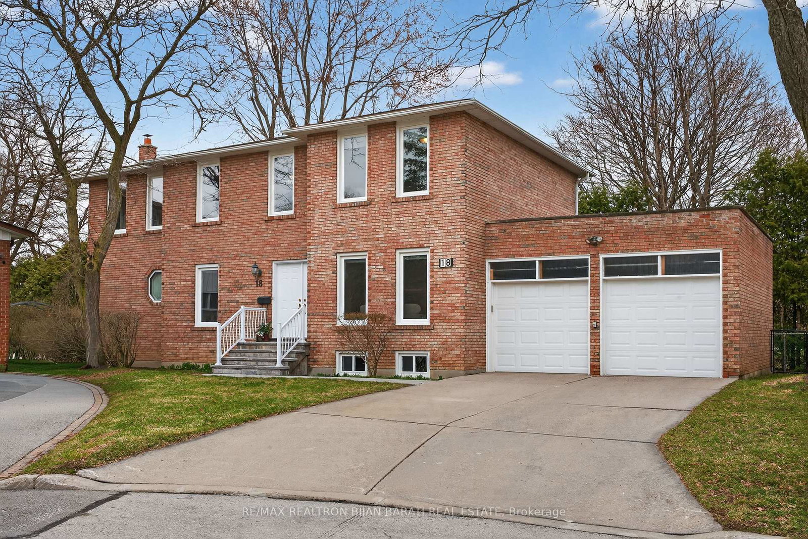 18-tigerlily-court-toronto-ontario-c12964268