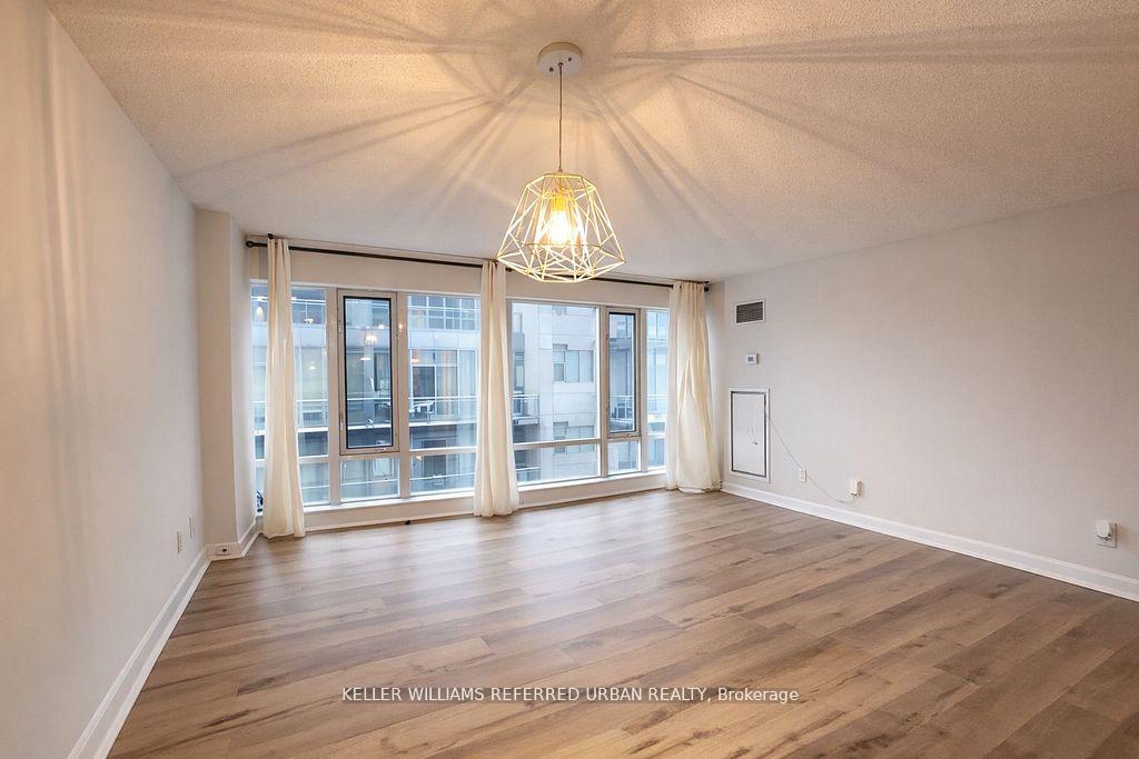 210-victoria-street-toronto-ontario-c12964732