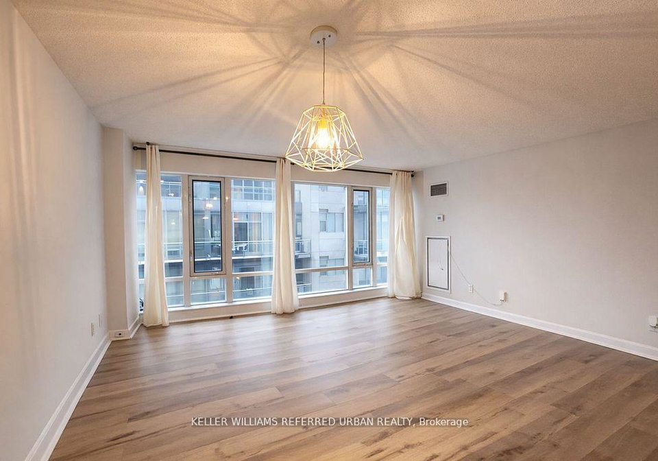210-victoria-street-toronto-ontario-c12964732