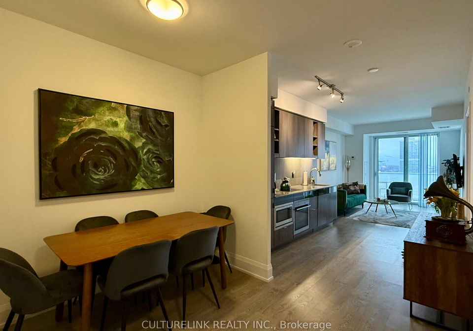 101-erskine-avenue-toronto-ontario-c12964856