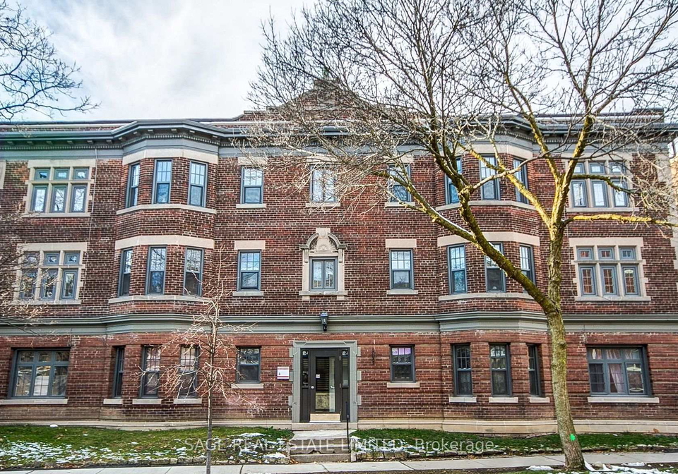 48-lawton-boulevard-toronto-ontario-c12965016