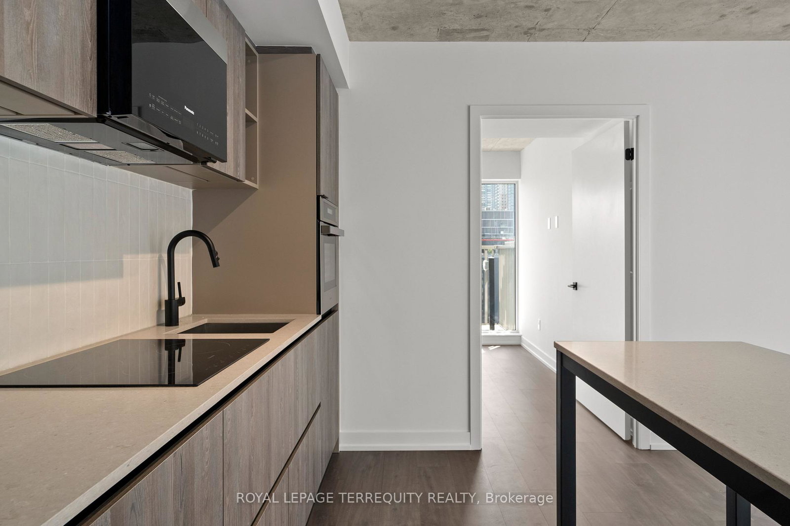 2-augusta-avenue-toronto-ontario-c12965492