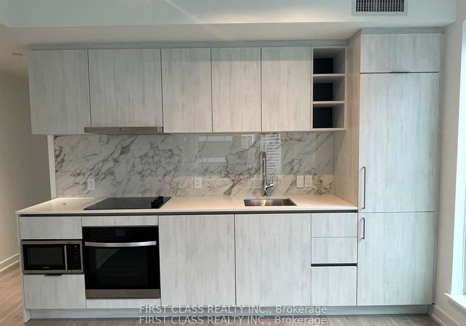 8-wellesley-street-w-toronto-ontario-c12965970