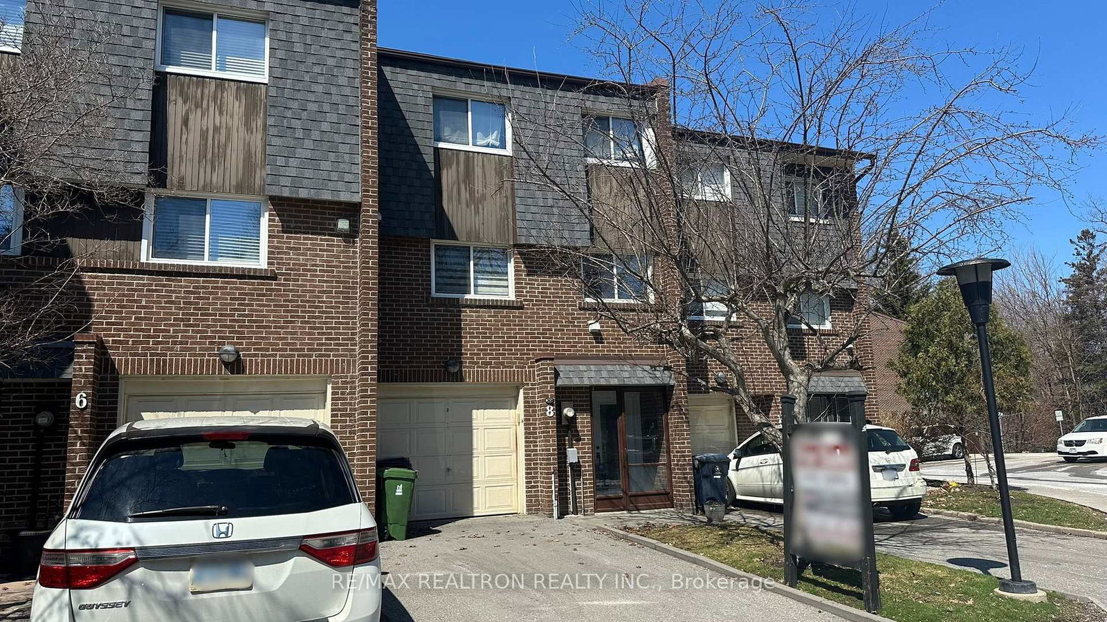 8-windy-golfway-east-york-ontario-c12966026