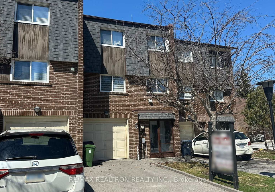 8-windy-golfway-east-york-ontario-c12966026