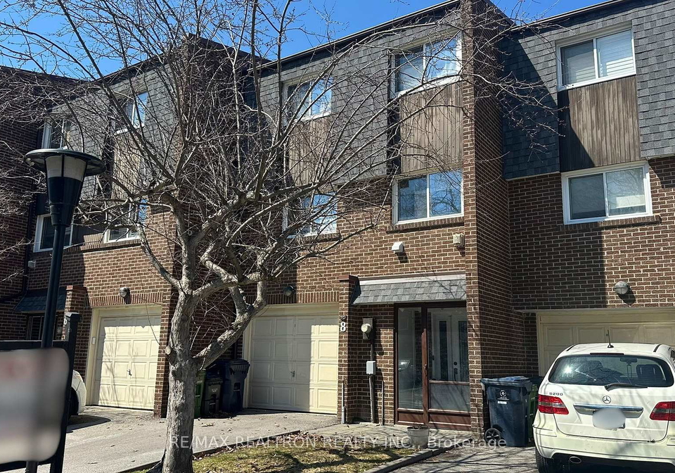 8-windy-golfway-east-york-ontario-c12966026