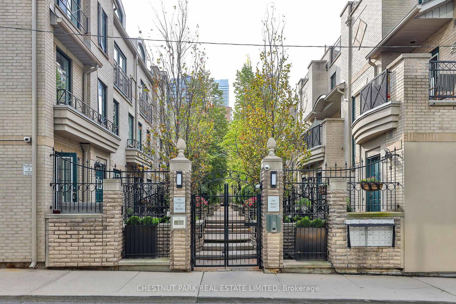 1-baxter-street-toronto-ontario-c12966386