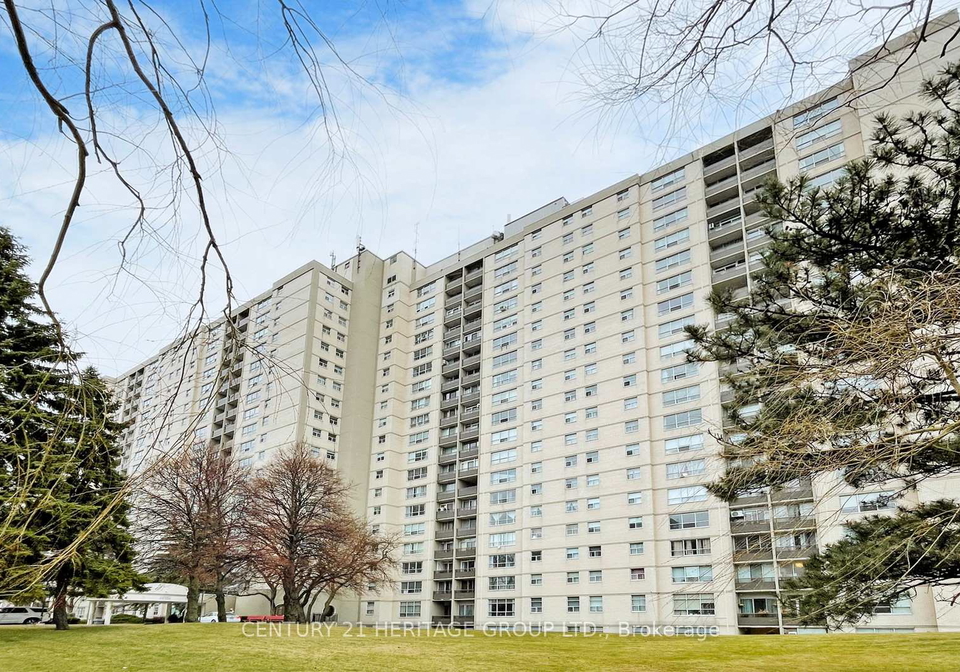 5-parkway-forest-drive-north-york-ontario-c12966550