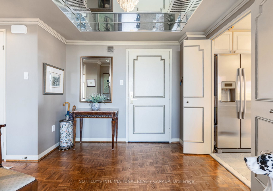 900-yonge-street-toronto-ontario-c12966882