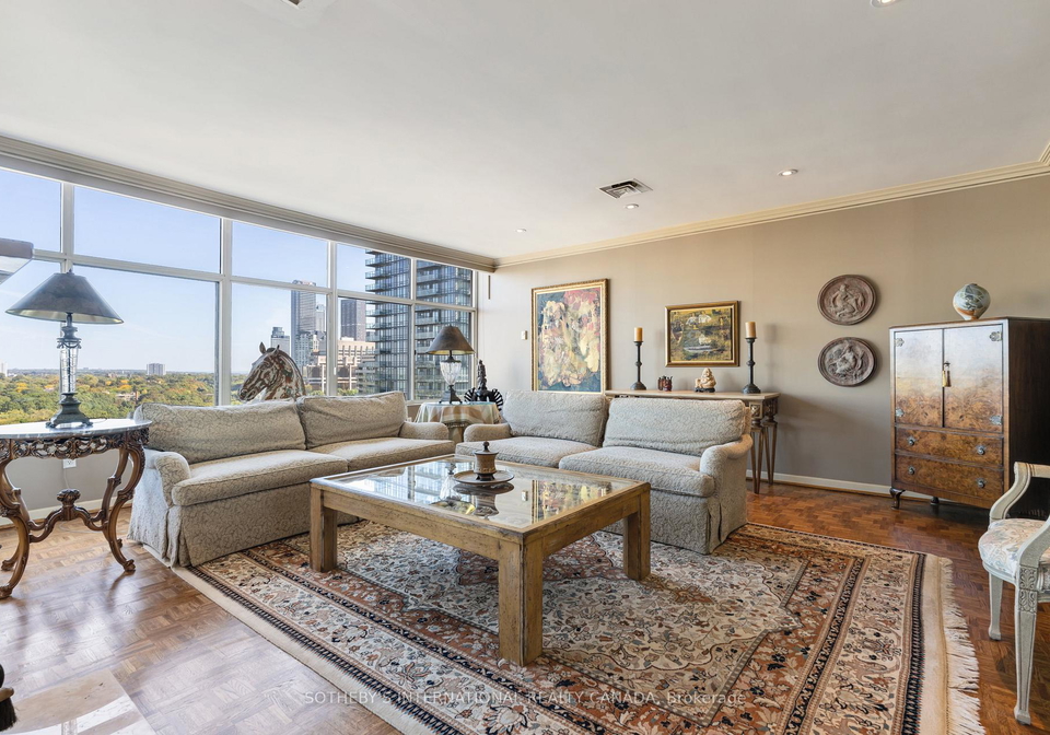 900-yonge-street-toronto-ontario-c12966882