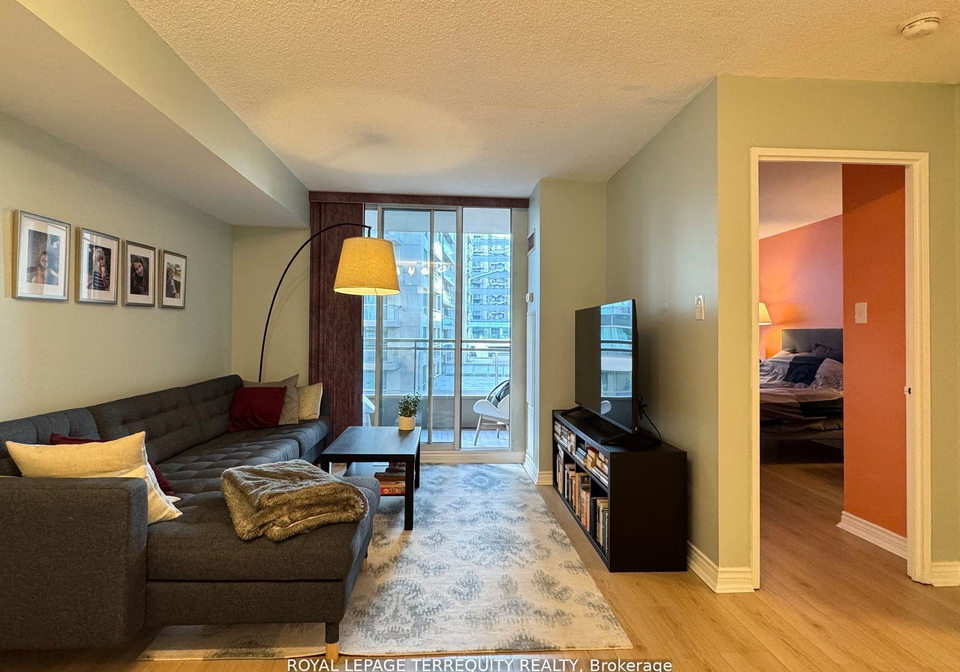 256-doris-avenue-north-york-ontario-c12967082