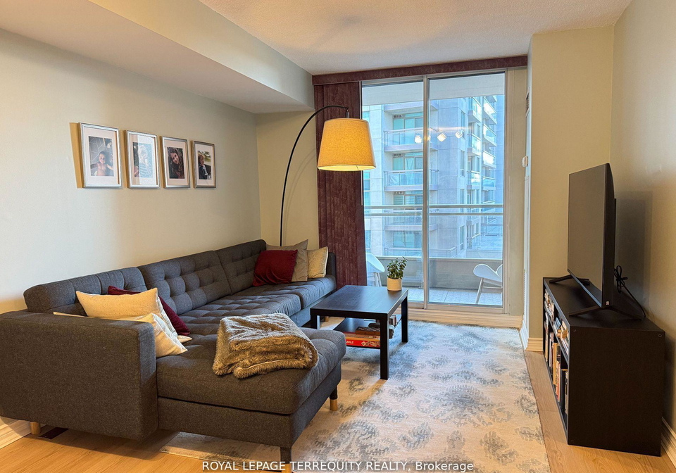 256-doris-avenue-north-york-ontario-c12967082