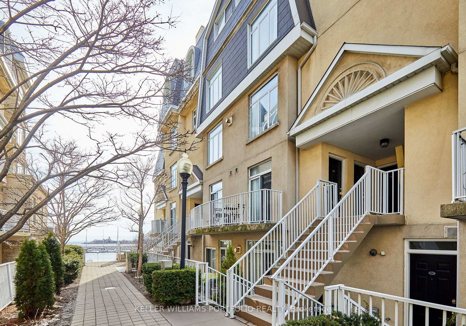 32-stadium-road-toronto-ontario-c12967344
