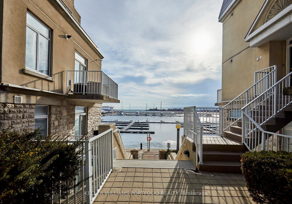 32-stadium-road-toronto-ontario-c12967344