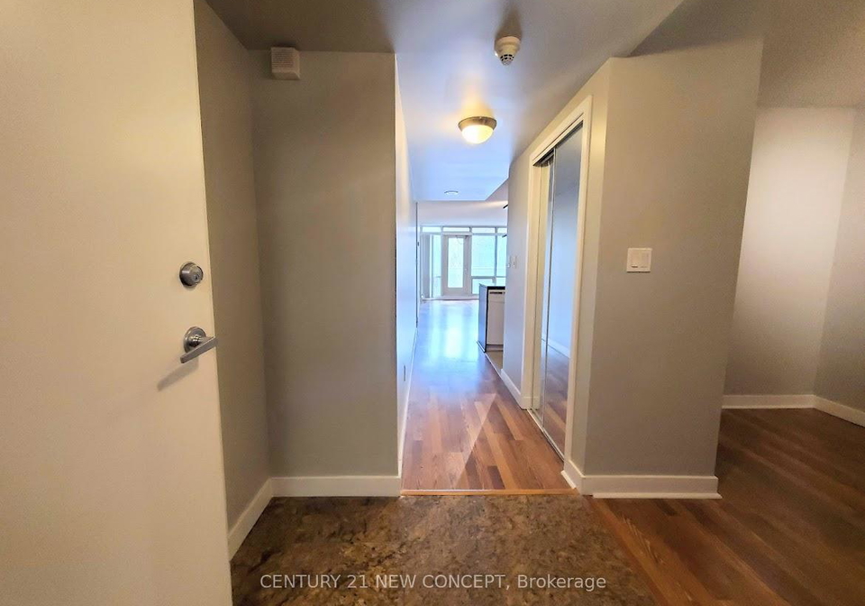 10-navy-wharf-court-toronto-ontario-c12967518