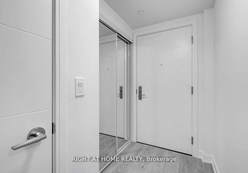 50-wellesley-street-e-toronto-ontario-c12967898