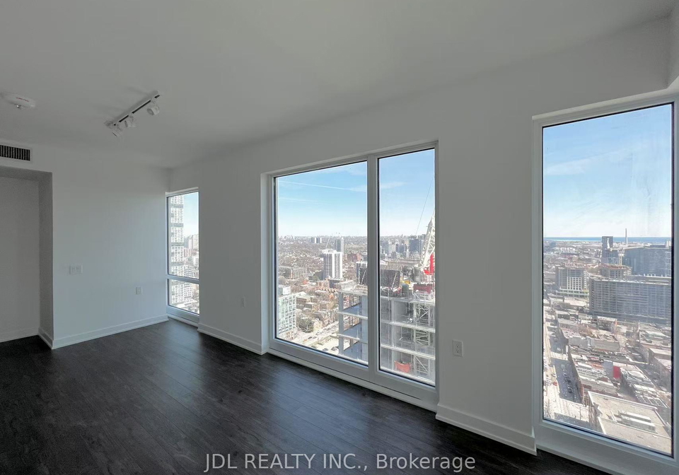88-queen-street-e-toronto-ontario-c12967952